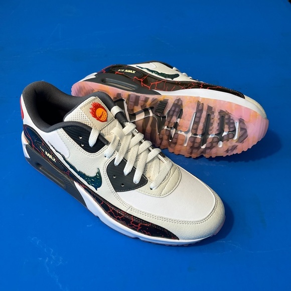 Nike
Air max 90
Golf
‘Phoenix’ - Picture 2 of 12